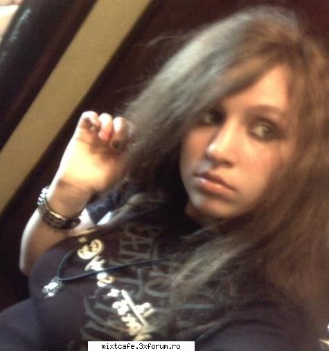 sunt 9 tuturor :hi: ,sper sa fim friends,ji o sa pun ji eu cateva poze q me :zzz: cookies?:) �